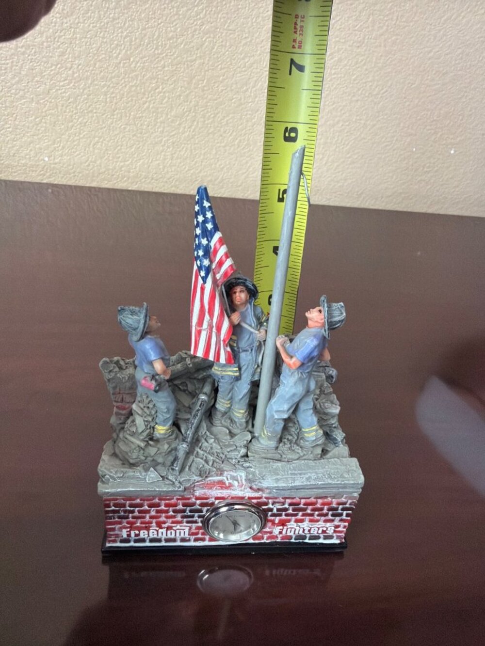 Freedom Fighters 9/11 Firefighter Memorial Clock Figurine w/Box - UnTESTED - Picture 15 of 16